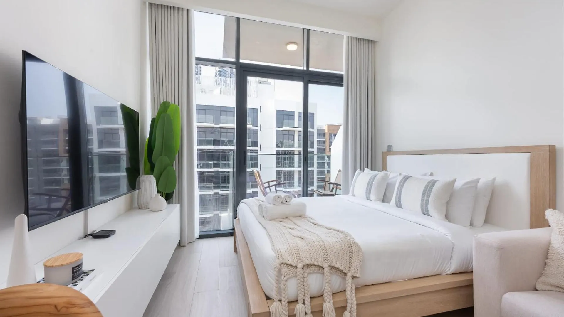 Vibrant Studio At Azizi Riviera In Maydan One, Near Burj Khalifa Ντουμπάι 0*,